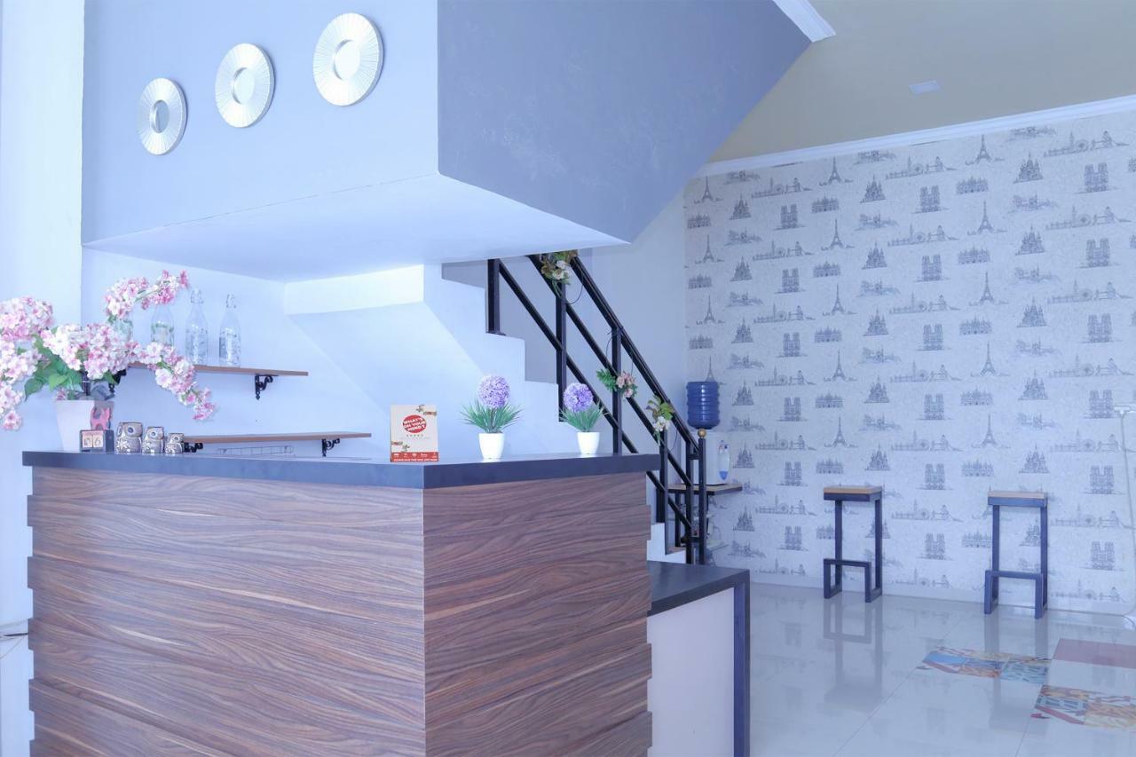 Oyo 1386 Hotel Grand Gabelo Букіттінгі Екстер'єр фото